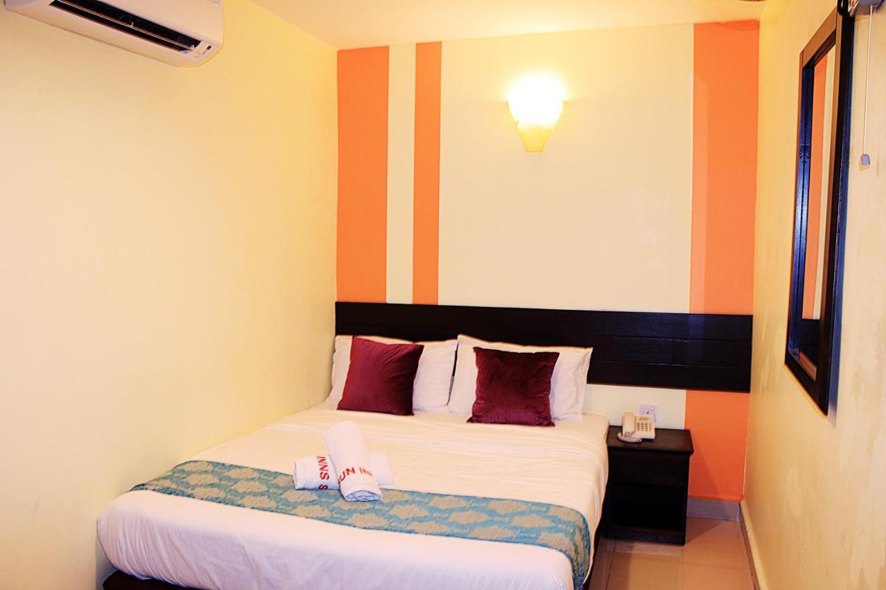 Sun Inns Hotel Ayer Keroh Extérieur photo