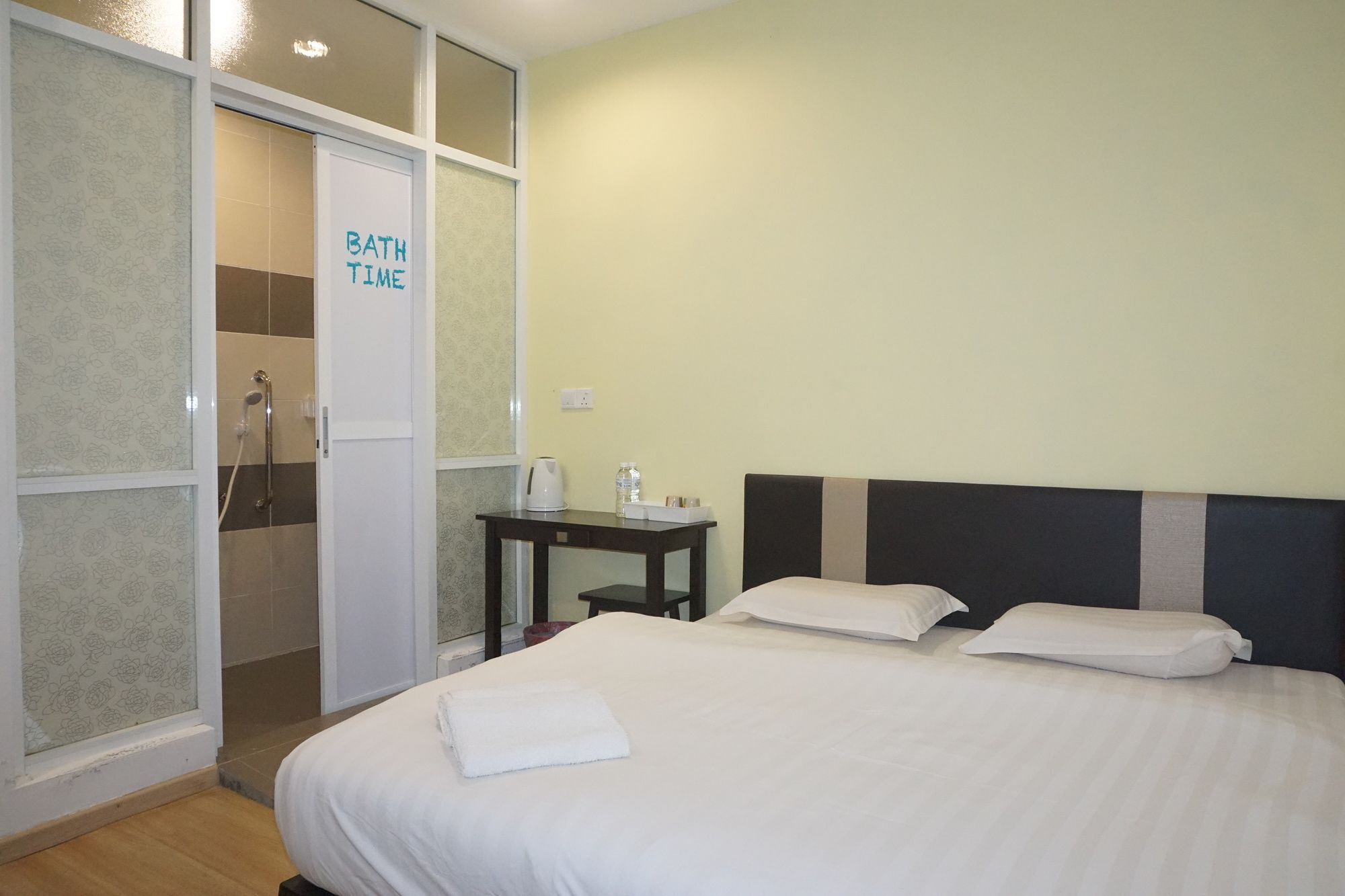 Sun Inns Hotel Ayer Keroh Extérieur photo